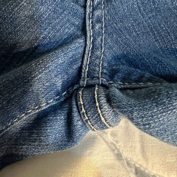 NYDJ Jeans Size 8 Capri 20 Inch Inseam - Picture 10 of 13